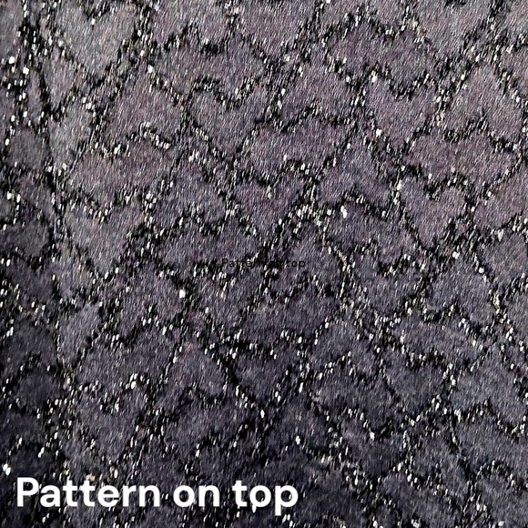 Julie's Closet Elegant Black and Gold Blouse - Picture 6 of 12